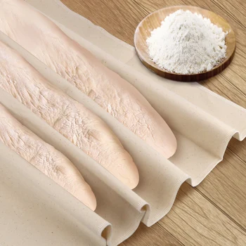 Hrubé Pečivo Baker je Couche Korektúry Handričkou Bielizeň Fermentované Handričkou Pečenie Mat Cesto Pekári Panvice Preukazujúce Chlieb, Bageta, Ľanové Tkaniny