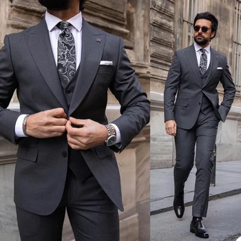 Pekný Muži Obleky 3 Ks Tmavo Sivá Formálne Zákazku Svadobné Tuxedos Pre Najlepší Muž Business Kabát+Nohavice+Vesta